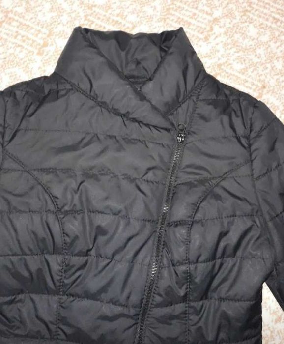 Демисезонная куртка.