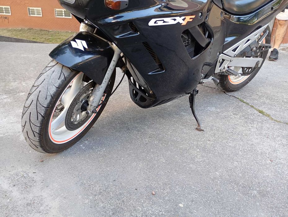 Vendi Moto Suzuki GSX 750f Katana