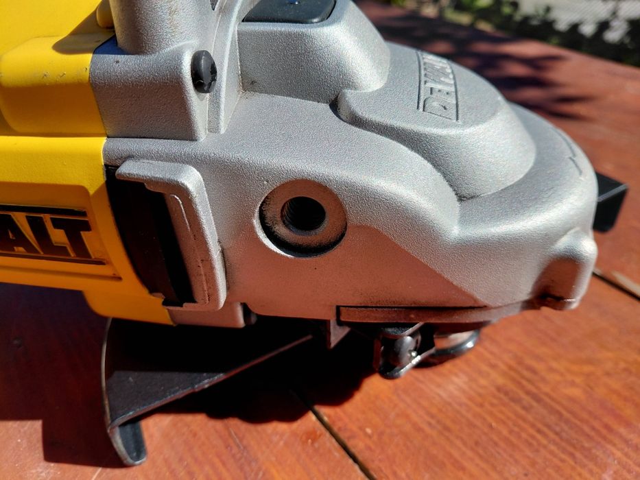 DeWalt D28490 -qs  Болгарка 230 - обмін