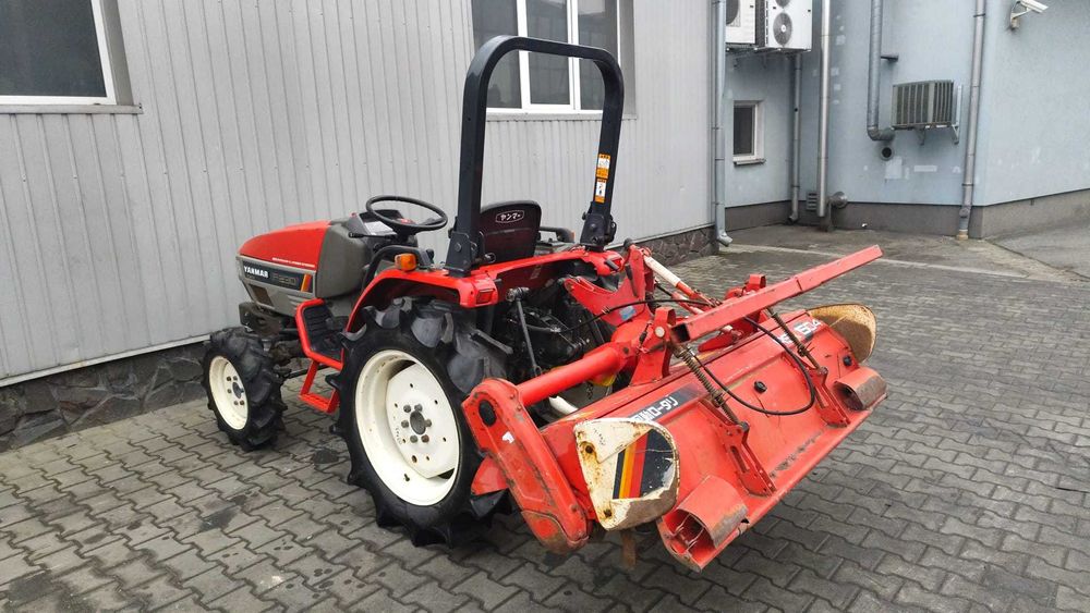 Japoński traktorek Yanmar F 230 z glebogryzarką 4x4 23 KM Rewers