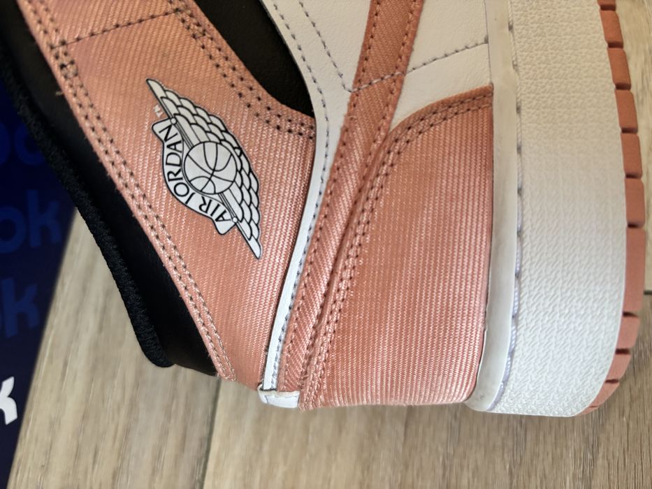 Кросівки Nike Air Jordan 1