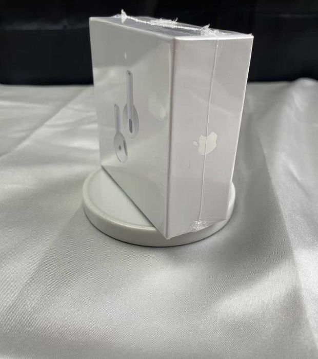 Oryginalne słuchawki Apple AirPods 4, 100% sprawne