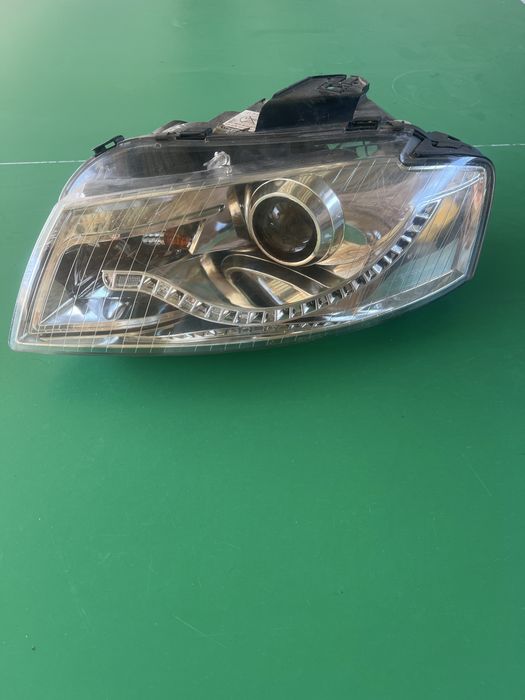 Фари передні ліва фара ауді а3 p audi a3 8p 03-12
