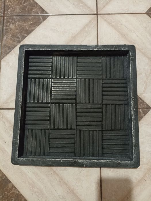 Форми для тротуарної плитки