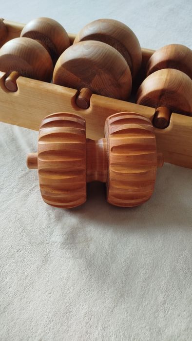 Масажер. Тренажер. Тренажор Разумовского. Тренажер для спини.