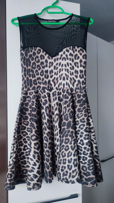 Sukienka w panterkę