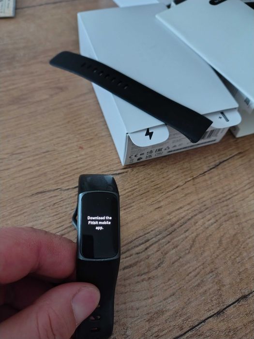 Smartwatch Fitbit charge 5 używany