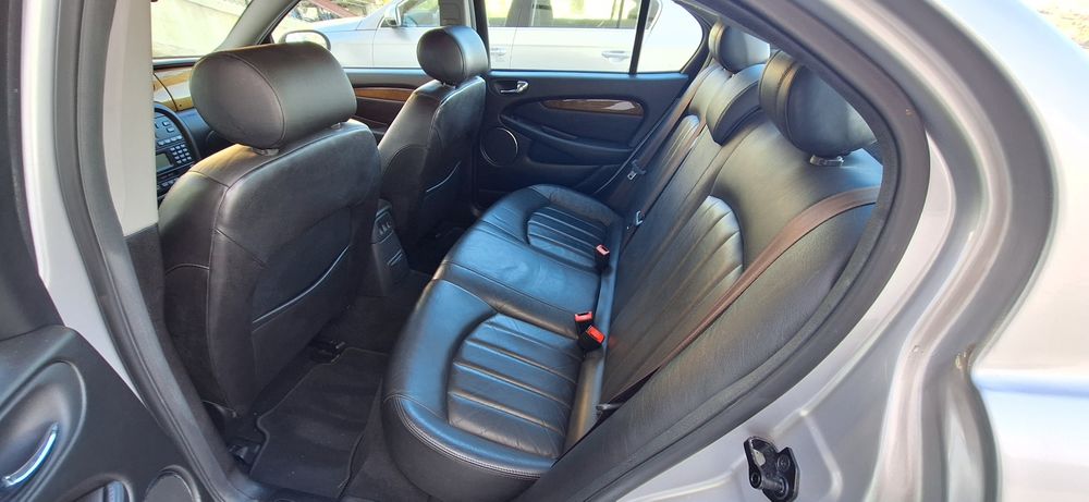 Jaguar x type 2.5 v6 200cv