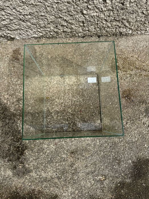 Aquário cubo Aquatlantis – vidro – bom estado