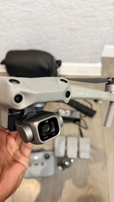 Дрон Dji air 2 s