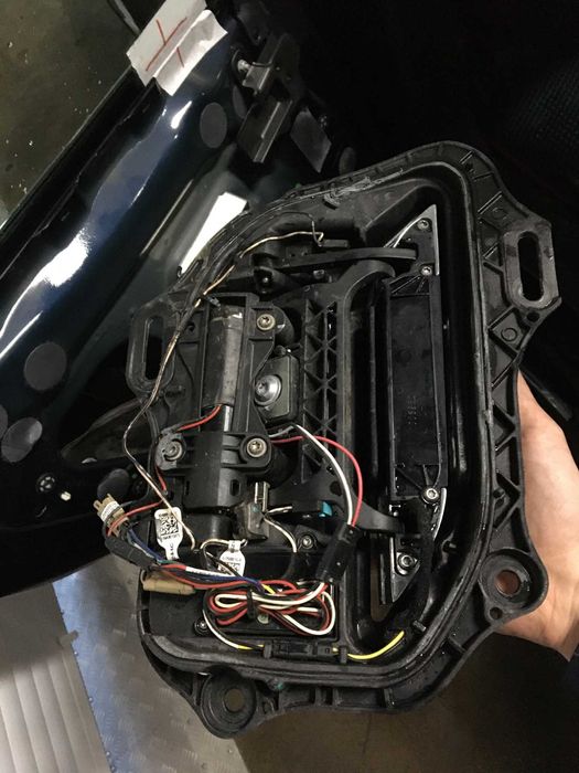 Ремонт ручки Tesla Model S, Model Y, Model 3, Model X - 2012-2025
