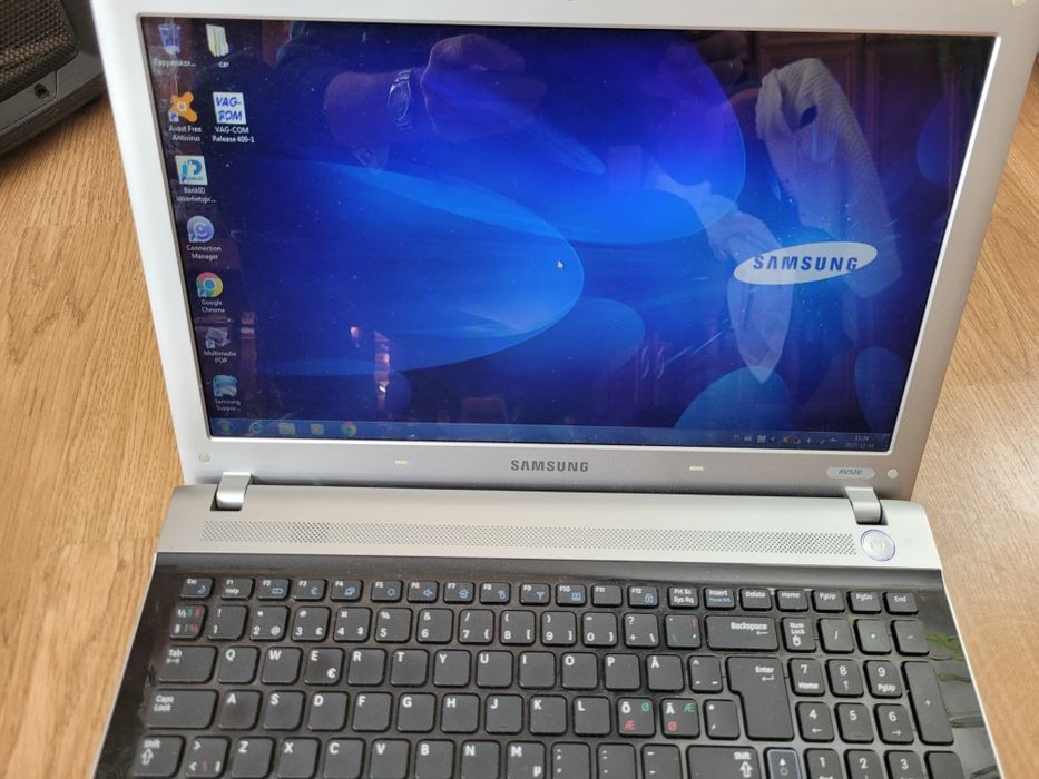 Laptop Samsung RV520