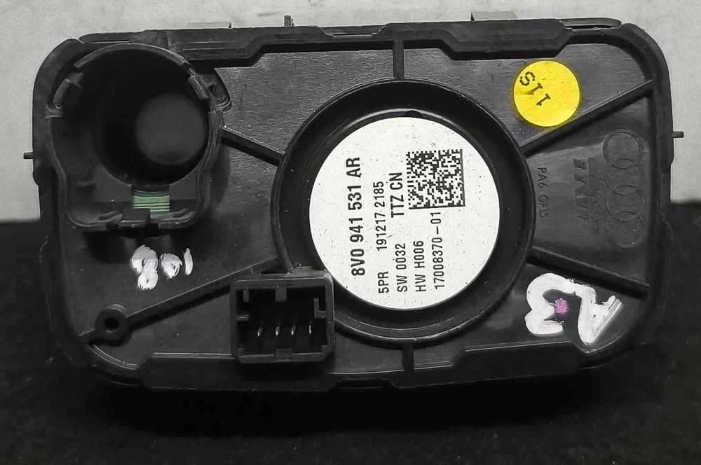 Manípulo de Luzes 8V0941531AR - AUDI A3