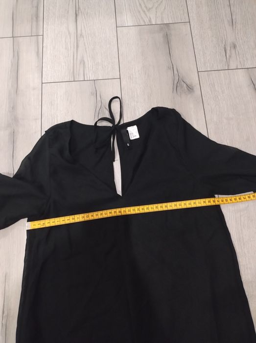 Sukienka luźna czarna falbanki długi rękaw kokardka piękna