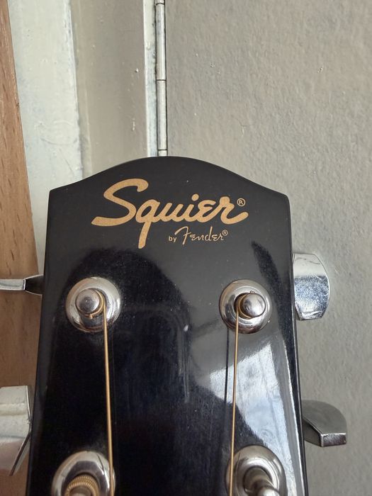 Fender Squier elektroakustyczna gitara