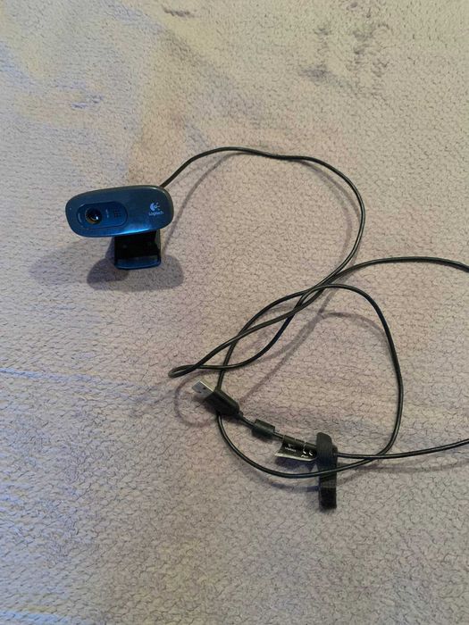 Продам чудову веб-камеру Logitech C270 HD