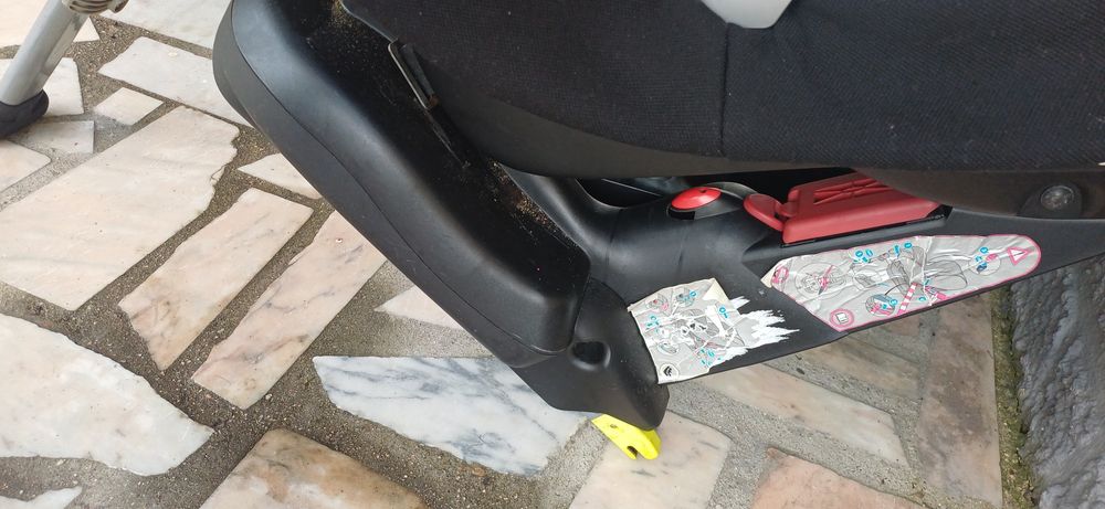 Vendo 2 cadeiras para carro