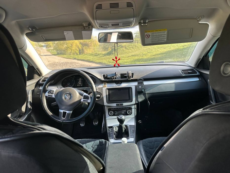 Volkswagen Passat 2011