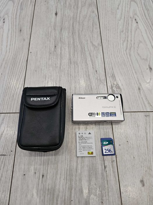 Aparat cyfrowy Nikon Coolpix S6 Silver | Wi-Fi | Duży ekran 3.0" | Klasyk Y2K | Zestaw retro