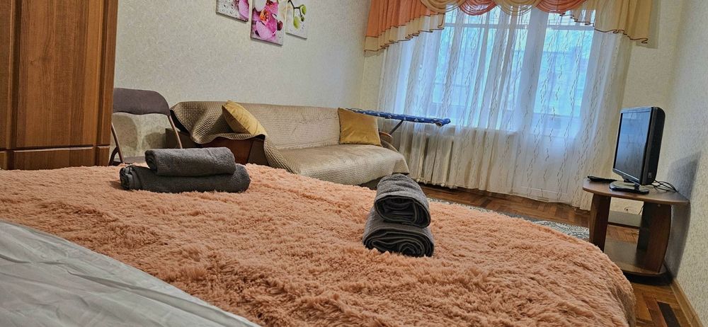 СВІТЛО Є ЗАВЖДИ! Здам подобово 1к кв. Космос, Варус, Обл.,1 Ж/д  л-ня