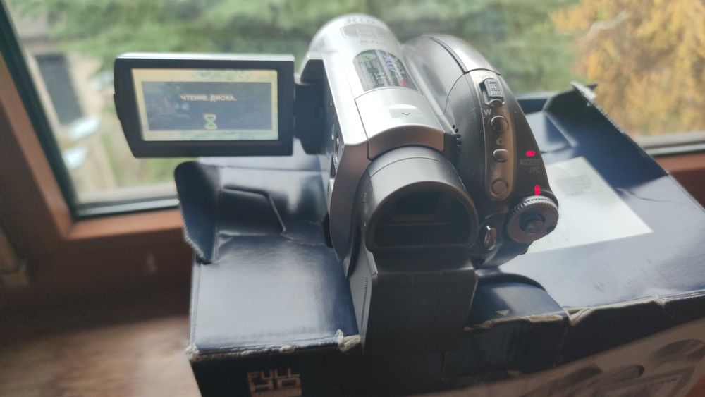 Продам камеру Panasonic  HDC -DX 1