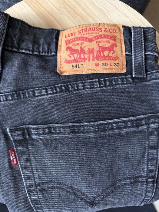 Джинси чолрвічі Levis 541