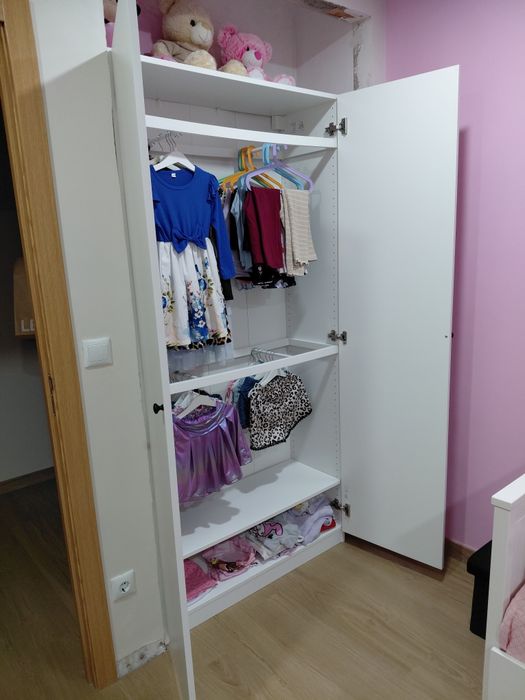Roupeiro Ikea ..
