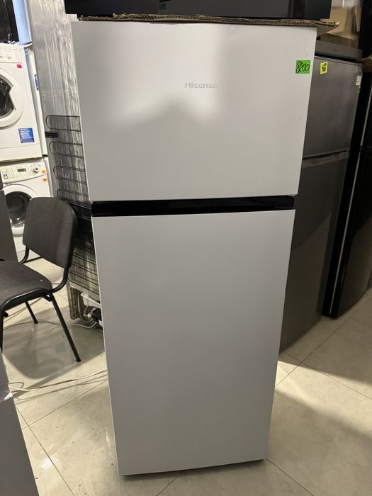 Холодильник Hisense 143 см 2023 рік na2048