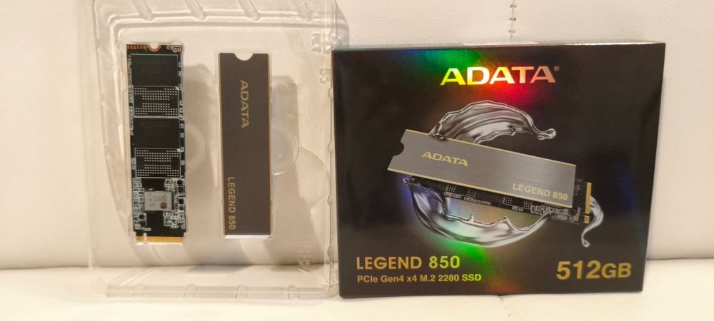 Części komputerowe w stanie idealnym