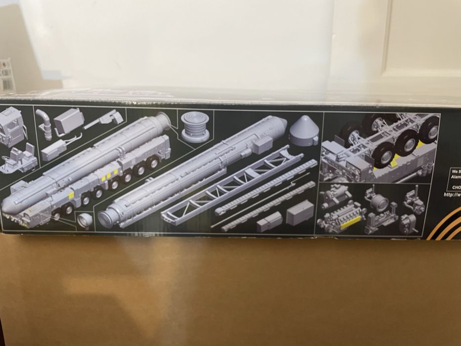 Trumpeter 1/35 Russian ICBM Topol