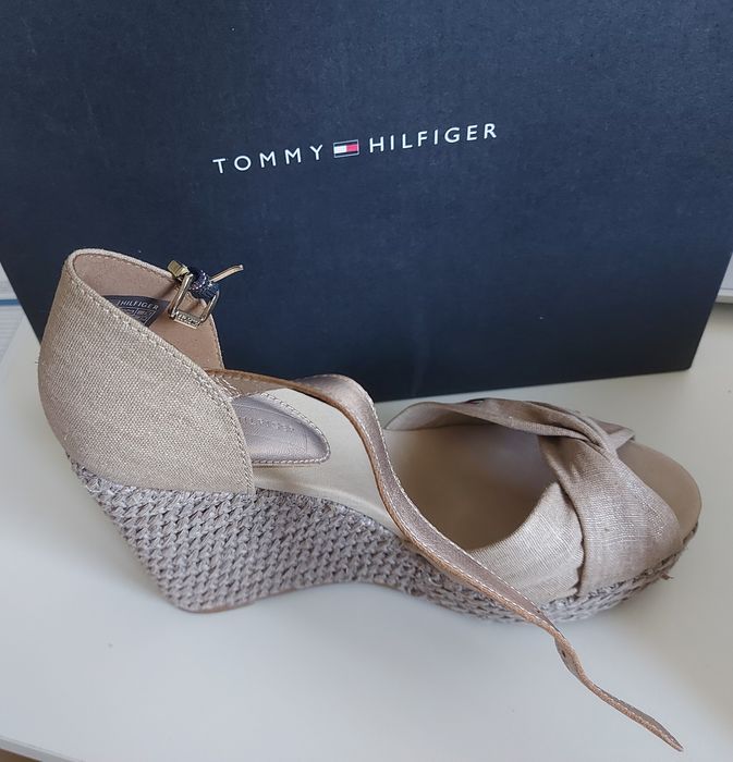 Espadryle na koturnie Tommy Hilfiger Iconic Elena Metallic Canvas 37