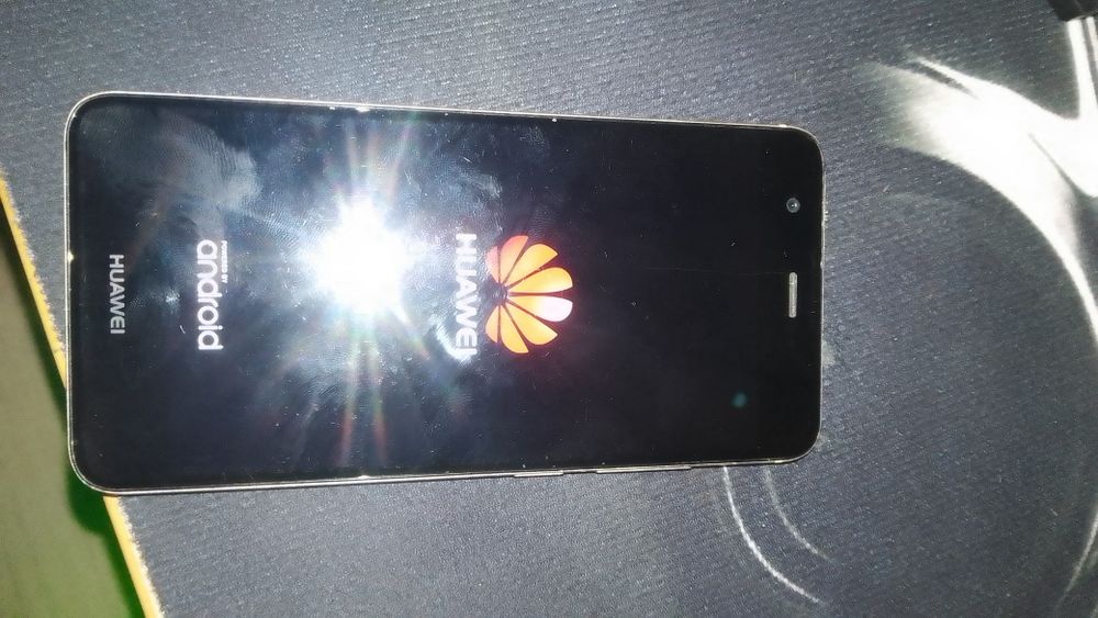 HUAWEI L11 повністю цілий