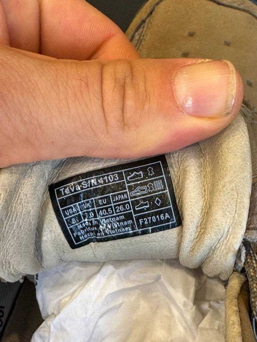 Замшеві черевики TEVA USA (40,5)