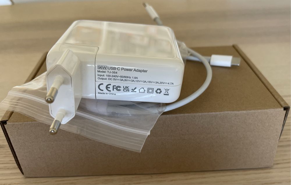 Carregador 61w 67w 87w 96w 140 USBC para MacBook (ler anuncio)