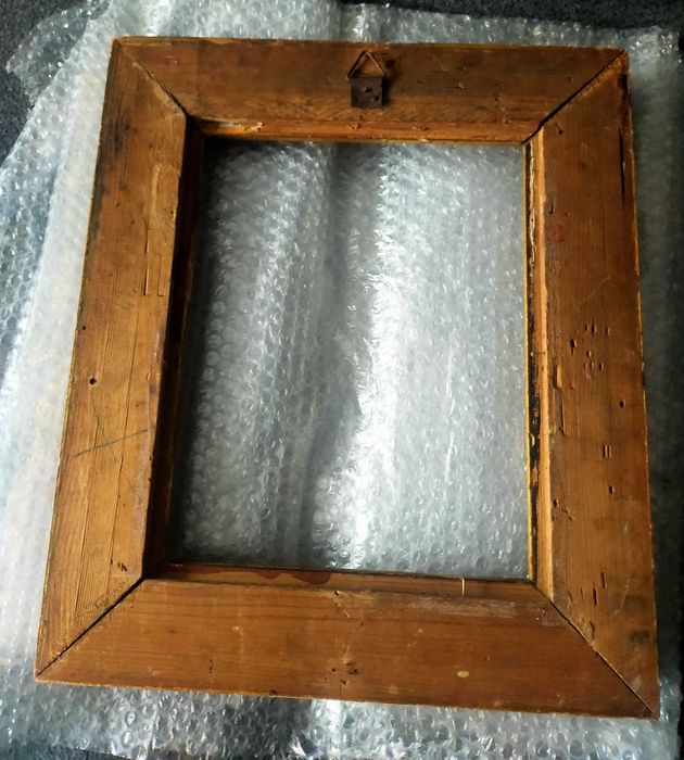 Stara rama z drewna do obrazu