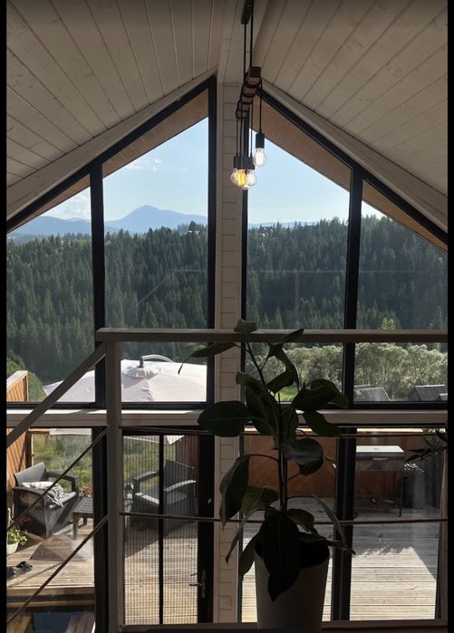 Продаж будинку -шале в с. Яблуниця/Буковель/Карпати/Гори/Панорама