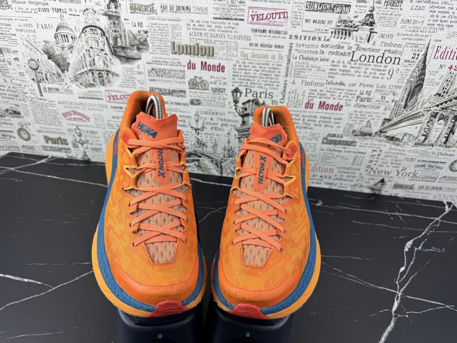 Оригінал Розмір 42.5 Кросівки Hoka One One Tecton X / Взуття