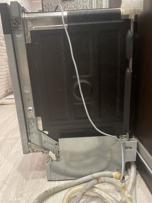 посудомоечная машина Bosch.