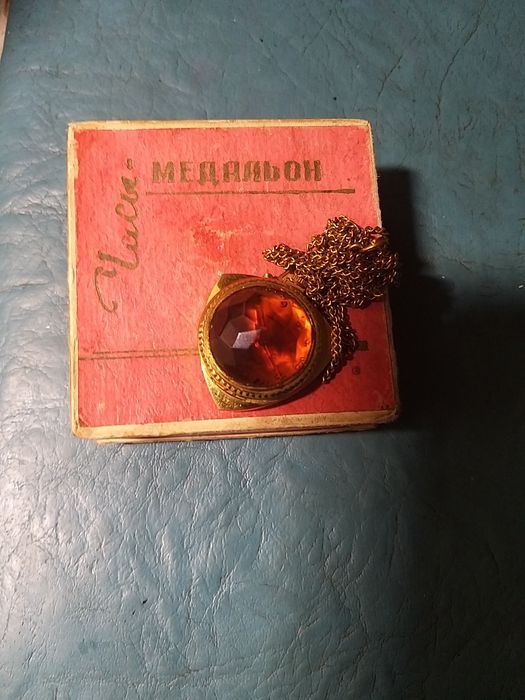 Продам часы Заря