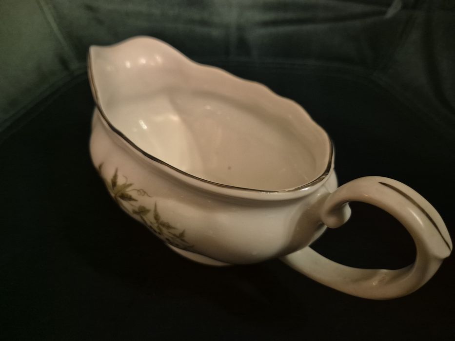Porcelanowa sosjerka z Karoliny