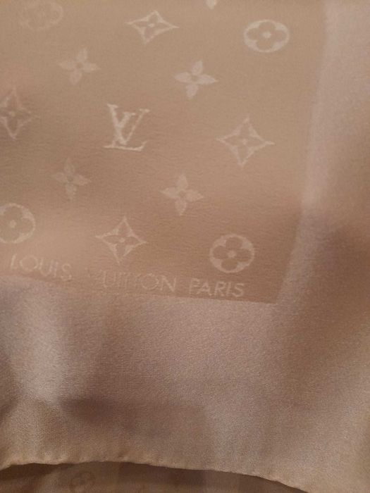 Lenço de seda de senhora, Louis Vuitton, Monograma Marfim.