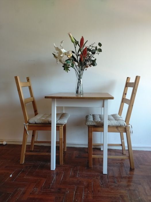 Mesa com 3 cadeiras Ikea