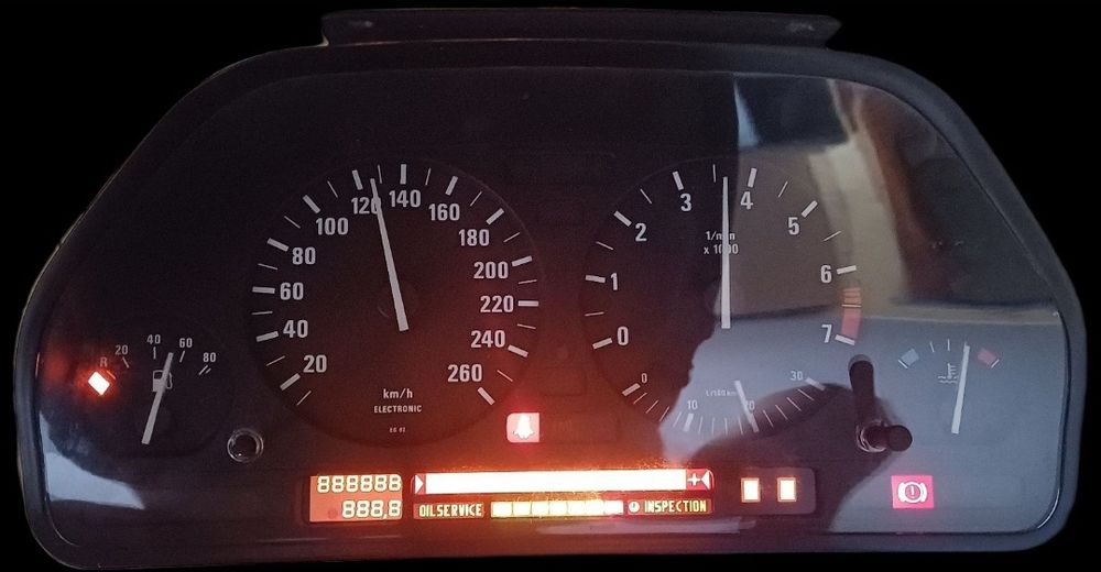 Приборная панель,приборка bmw e34 e32,допоможу з ремонтом