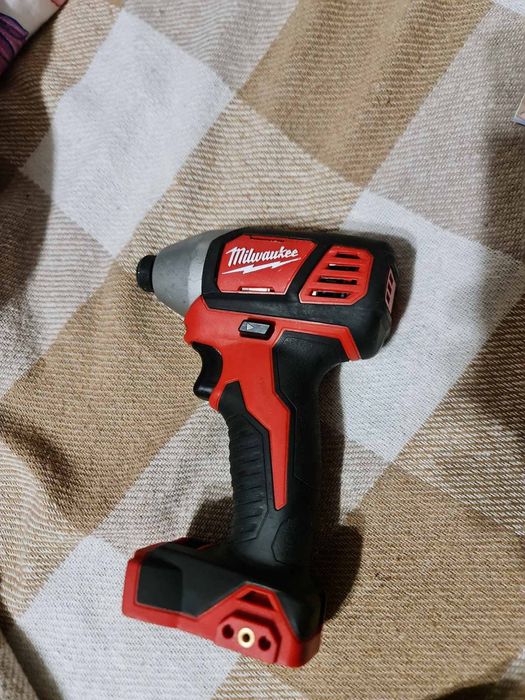 Імпак Milwaukee m18bid 22рік