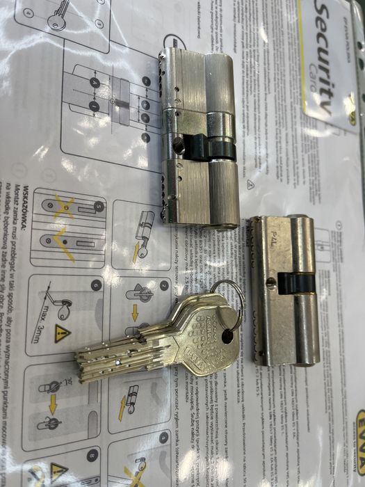 Poznań - Ślusarz, wymiana zamków, awaryjne otwarcie drzwi, ozonowanie