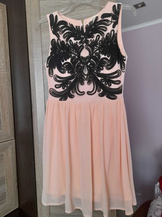 Sukienka rozmiar M/38