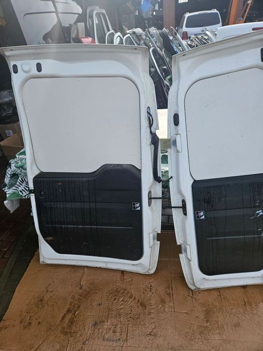drzwi tylne prawe i lewe opel combo komplet