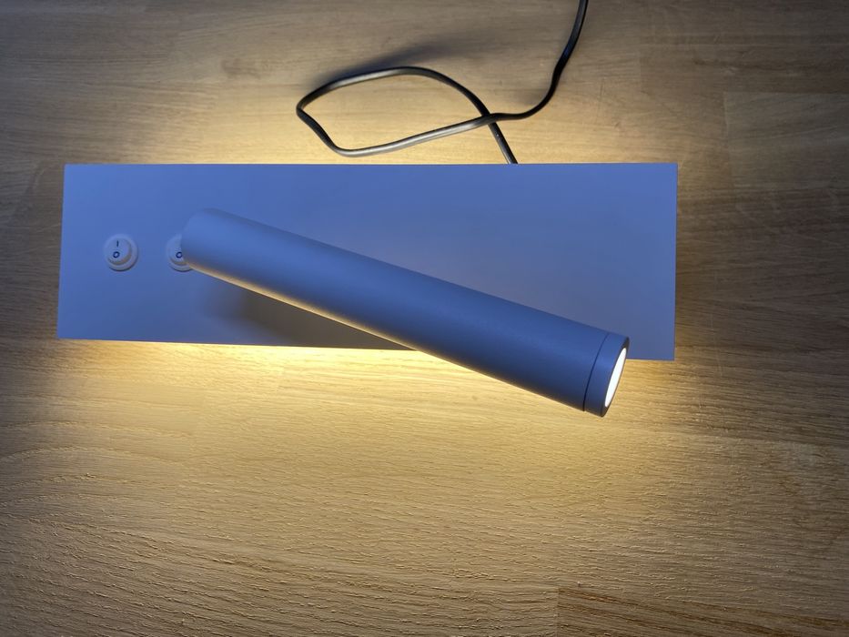 Світильник бра приліжковий. Тепле світло