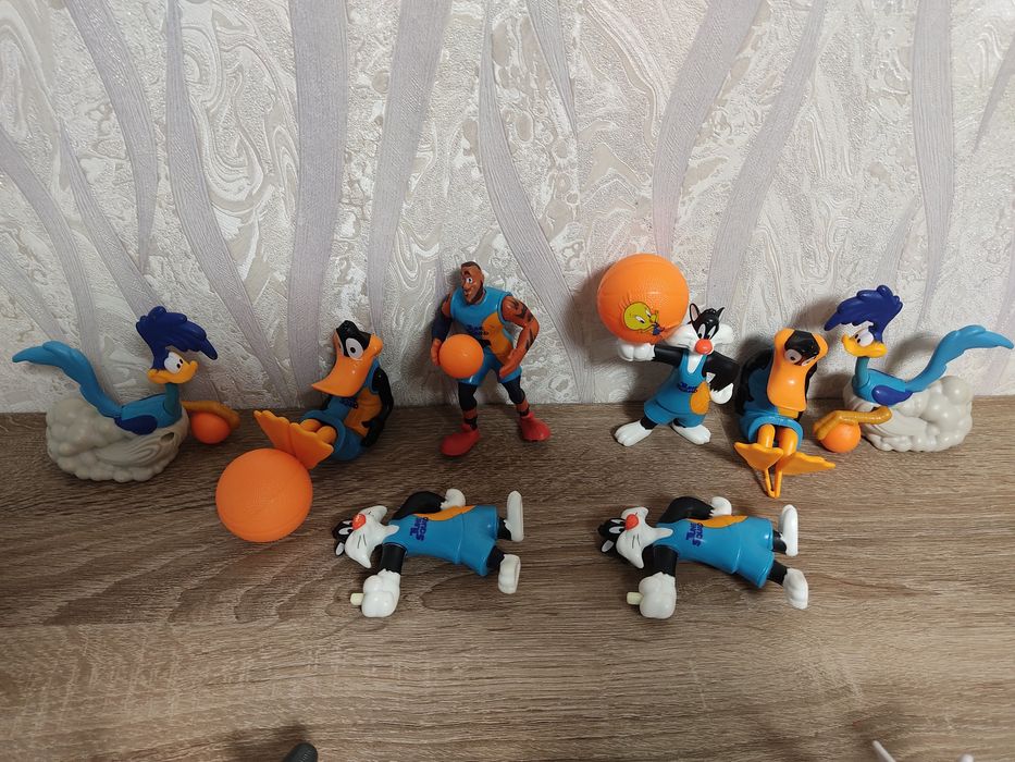 Фигурки Макдональдс.