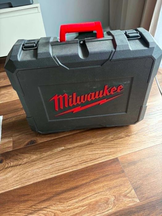 Milwaukee M18 BP-402C